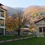 فندق Evzin Káto Loutrákion