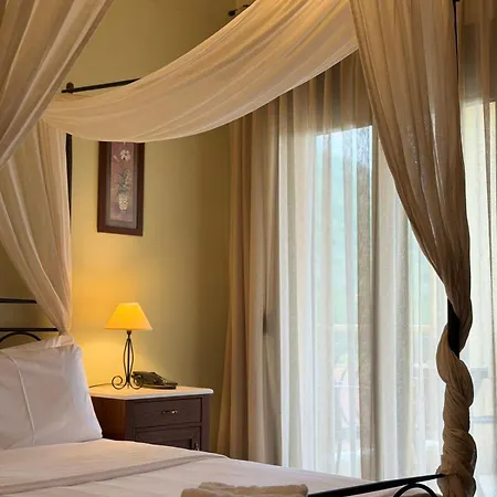 Hotel Evzin Káto Loutrákion