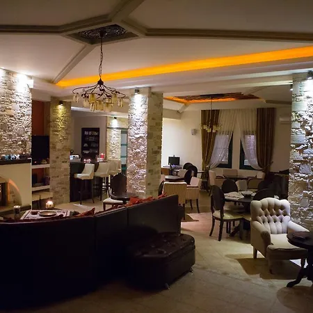 Evzin 3* Káto Loutrákion