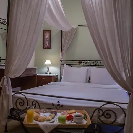 Evzin Hotel Káto Loutrákion