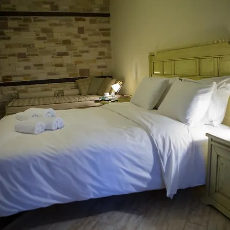 Evzin Káto Loutrákion