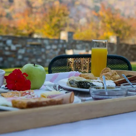 Evzin 3* Káto Loutrákion