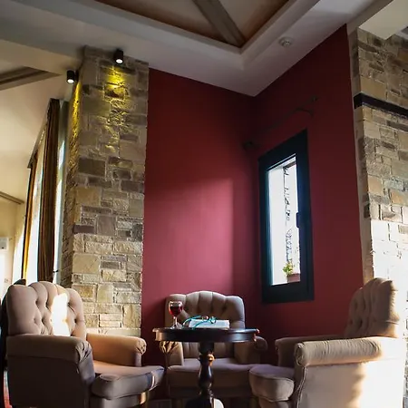 Evzin Káto Loutrákion